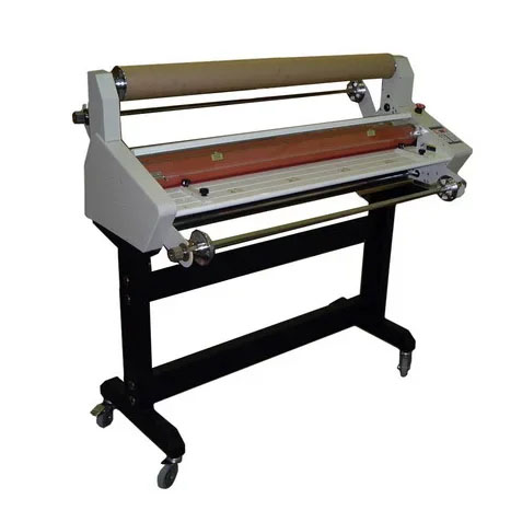 Рулонный ламинатор Vektor BL 1050